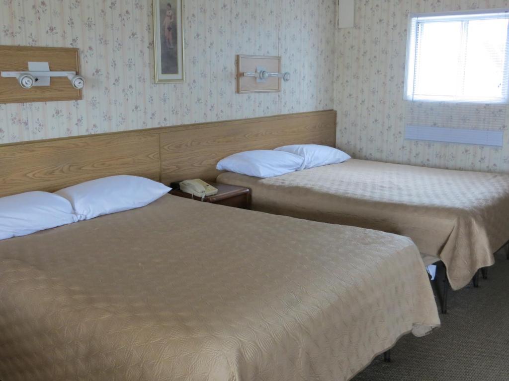 Fort Motel Форт-Маклеод Номер фото